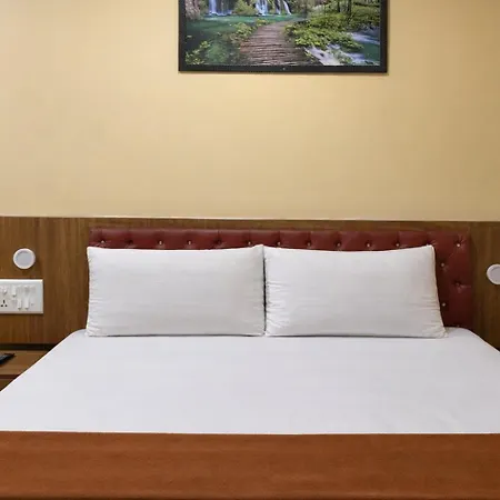 Srk Hotel- Grant Road Hotel Mumbai