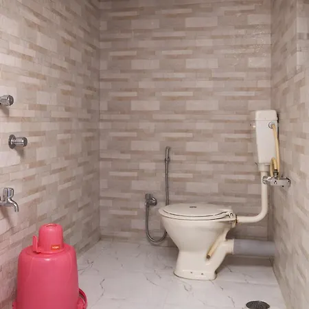 Hotel Srk Hotel- Grant Road 2*