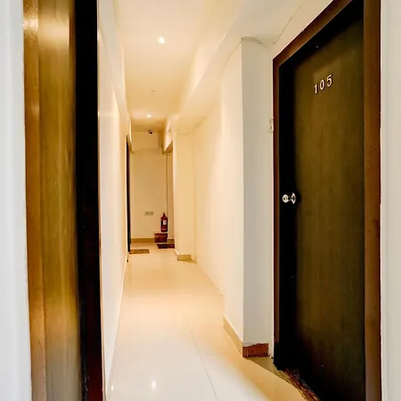 Oyo 77012 Moss View - Moca Mumbai