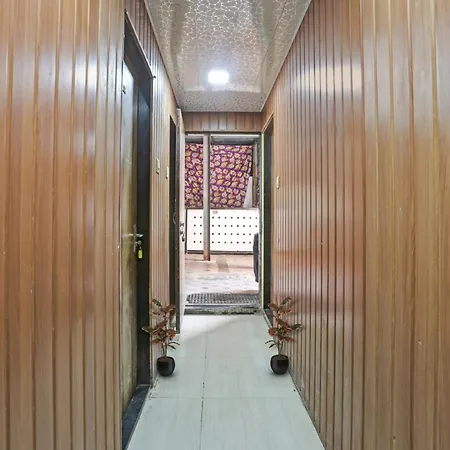 O Golden Residency Hotel 4*