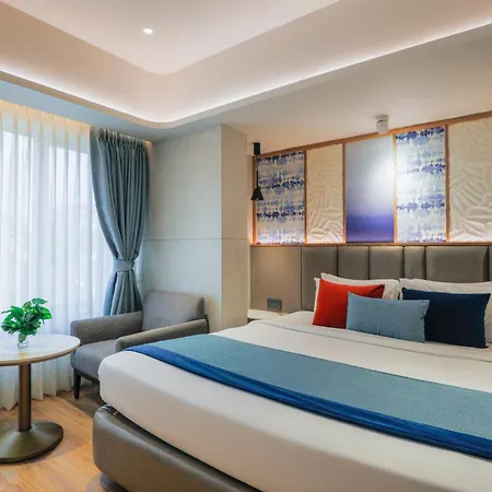 Hotel Silver Near Airport