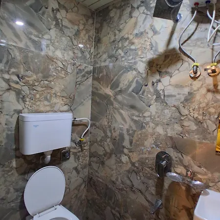 Hotel Amber Empire Parle Near Domestic Airport