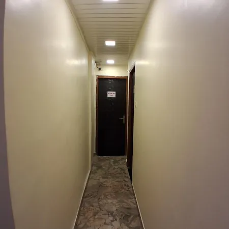 Hotel Amber Empire Parle Near Domestic Airport Mumbai