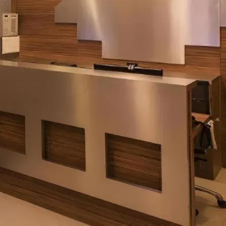 Hotel Anantha Executive