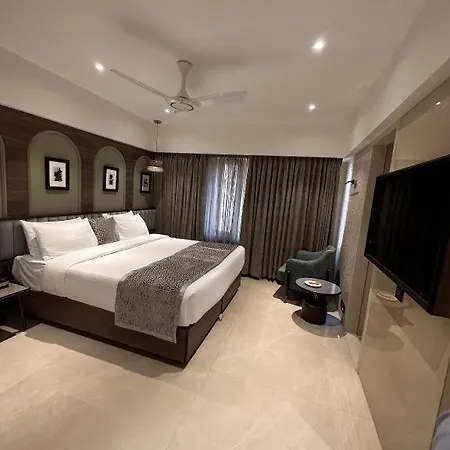 Tunga International 3*