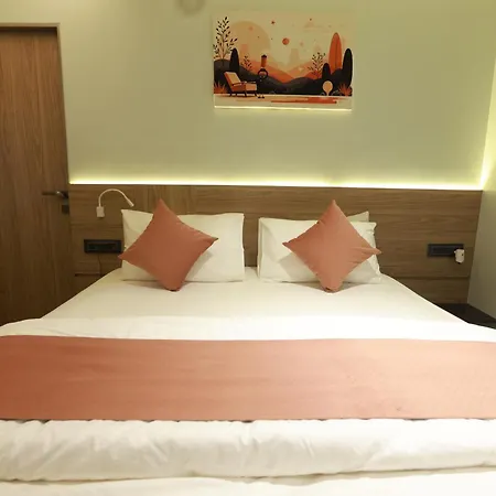 The Bohoo 99 Nr International Airport Hotel 3*