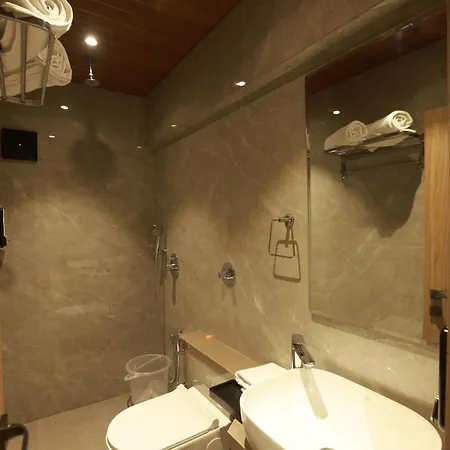 The Bohoo 99 Nr International Airport Mumbai