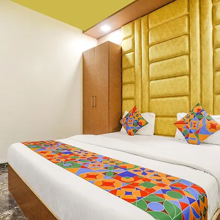 Versova Hotel