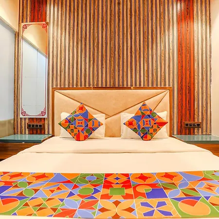Hotel Versova