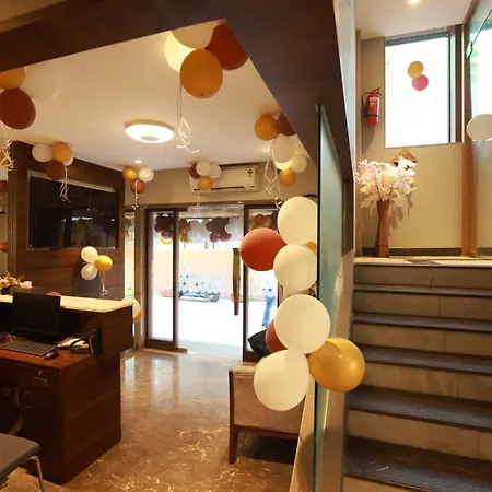 Hotel The Bohoo 99 Nr International Airport Mumbai
