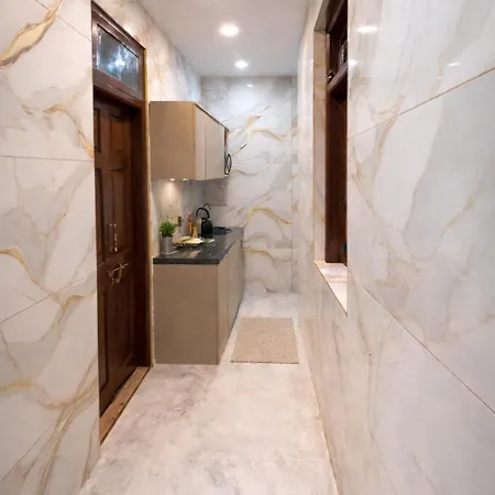 Nanabhay Guest house