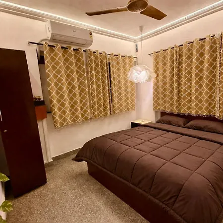 2 Personal At Versova Andheri West Mumbai