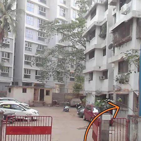 2 Personal At Versova Andheri West Apartment *