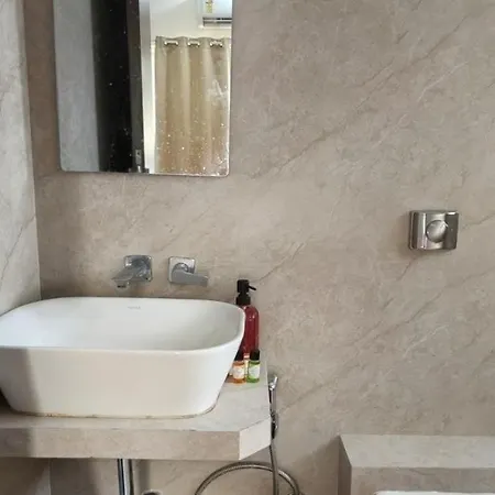Ivy Signature Apartment, 2 Bhk, Andheri West