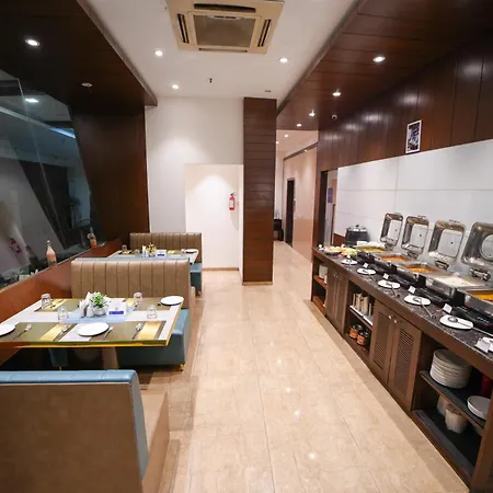 Hotel The Altruist Andheri