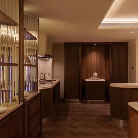 Roswyn, A Morgans Originals Hotel 5*