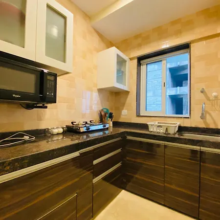 Connekthomes - Modern2Bed-Bandraarea *