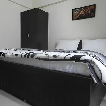 Apartment Navratan