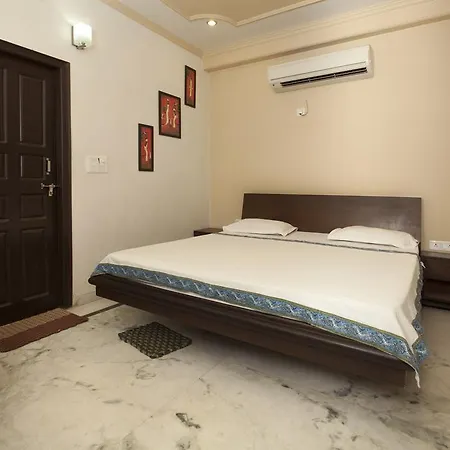 Oyo Premium Near Seven Hills Hospital Bed & Breakfast Mumbai