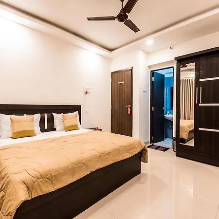 Apartment Oyo 3463 Arista Apartments