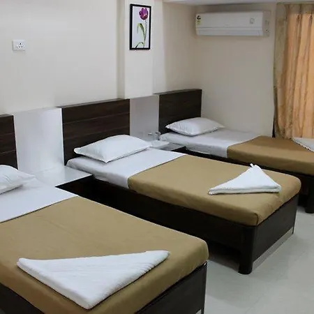 Hotel Daisy Residency 3*