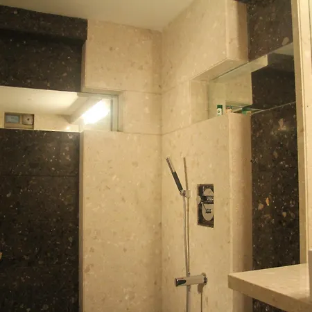 Inn Beacon T2 Mumbai