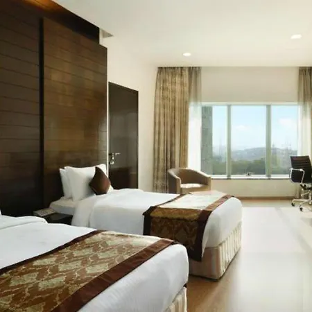 Ramada Powai & Convention Centre Hotel 5*