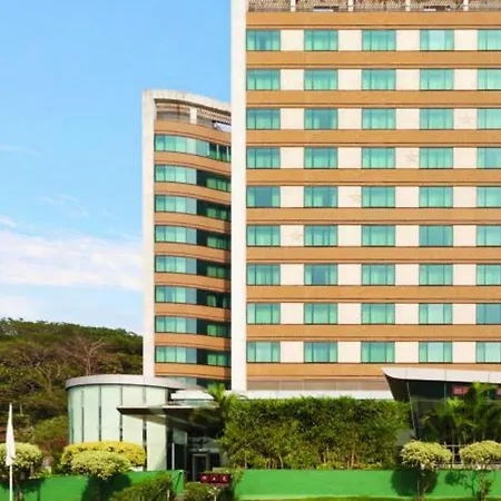 Ramada Powai & Convention Centre 5*