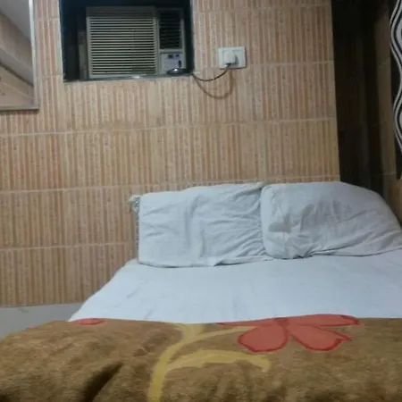 Wishtree New Shalimar Guest house Mumbai
