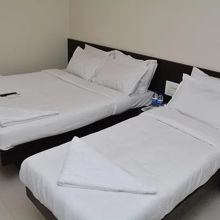 Hotel Adnoc 2*