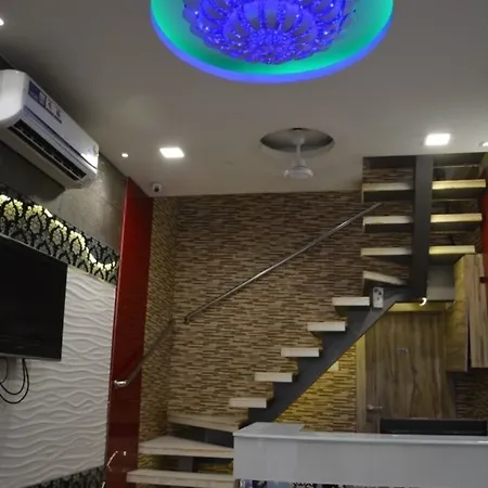 Hotel O Blue Pearl Residency Near Chhatrapati Shivaji International Airport