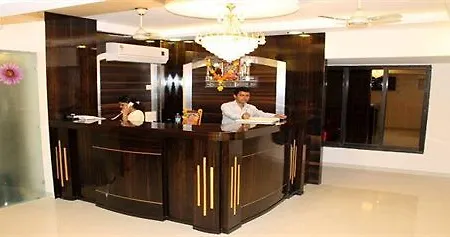 Hotel Daisy Residency