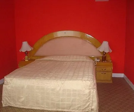 Daisy Residency Hotel 3*