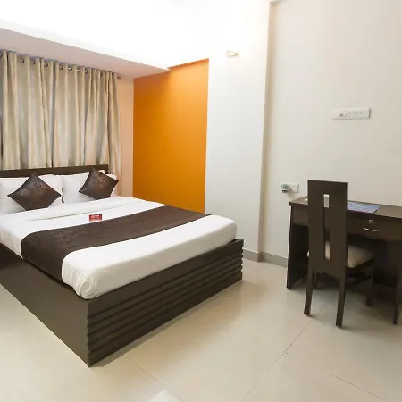 Oyo 477 Bandra East