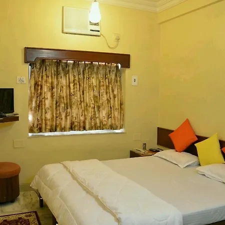 Mogul Palace - Near Masjid Bunder Hotel Mumbai