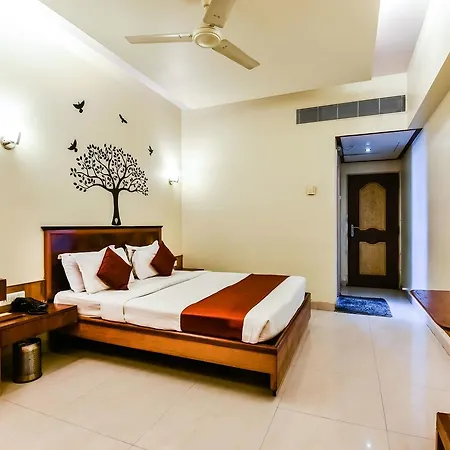 Hotel Dhiraj Mumbai