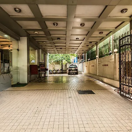Hotel Dhiraj Mumbai