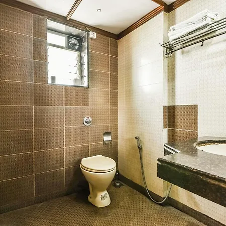 Hotel Dhiraj Mumbai