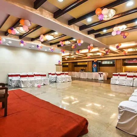 Dhiraj Hotel Mumbai
