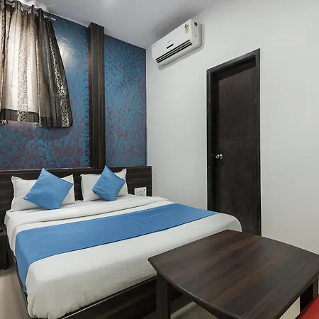 Hotel Oyo 3630 Ajwa 3*