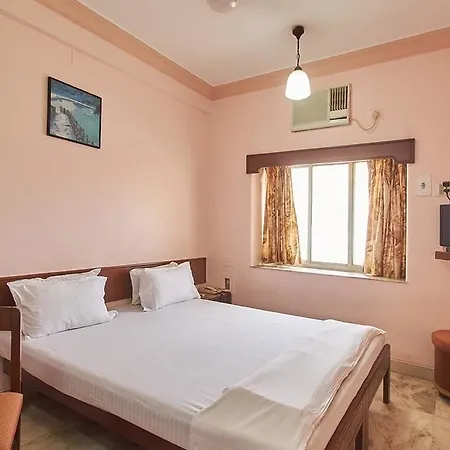 Hotel Mogul Palace - Near Masjid Bunder 3*
