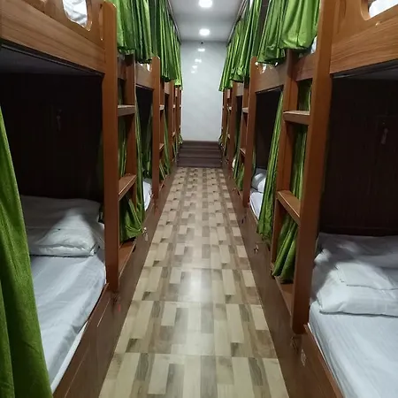 Hostel Royal *
