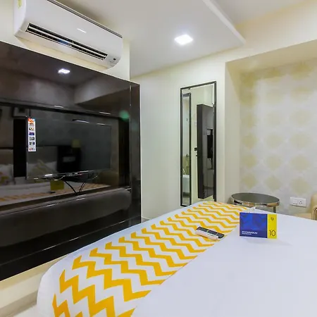 Hotel Fabhotel Laaiba Residency 3*