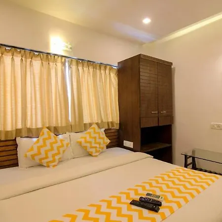 Hotel Oyo 3762 Swamini Niwas 3*