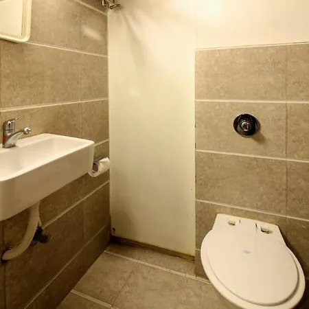 Oyo 3762 Swamini Niwas 3*