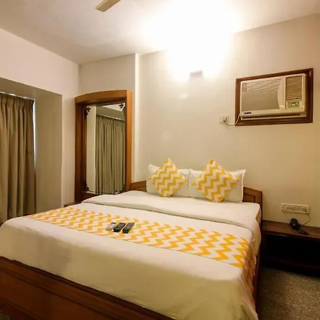 Oyo 3762 Swamini Niwas 3*