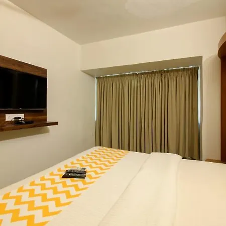 Oyo 3762 Swamini Niwas Hotel 3*
