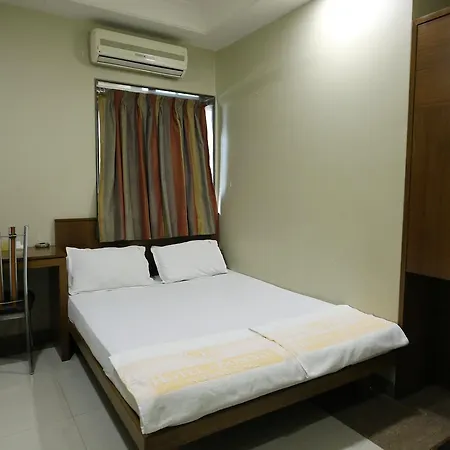 International Hotel 3*