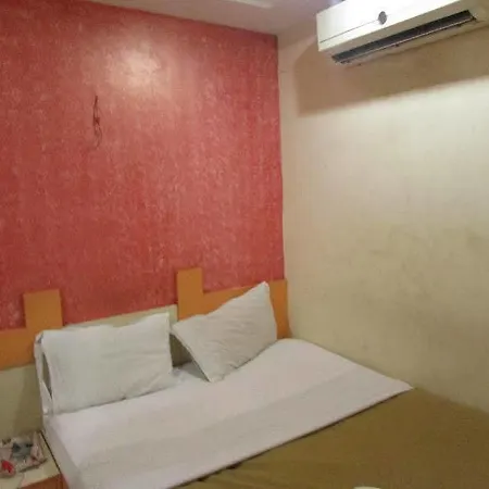 Hotel Bilal Residency *