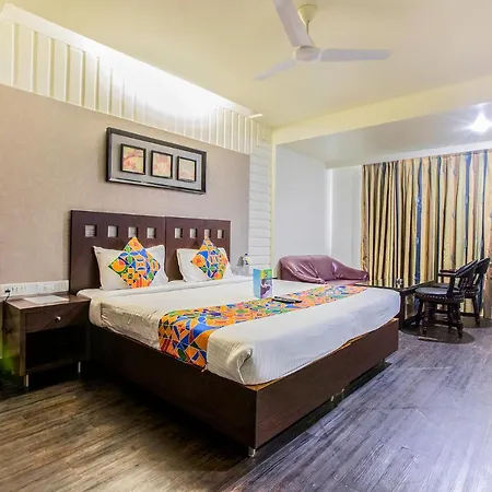 Hotel Fabhotel Savoy Airport